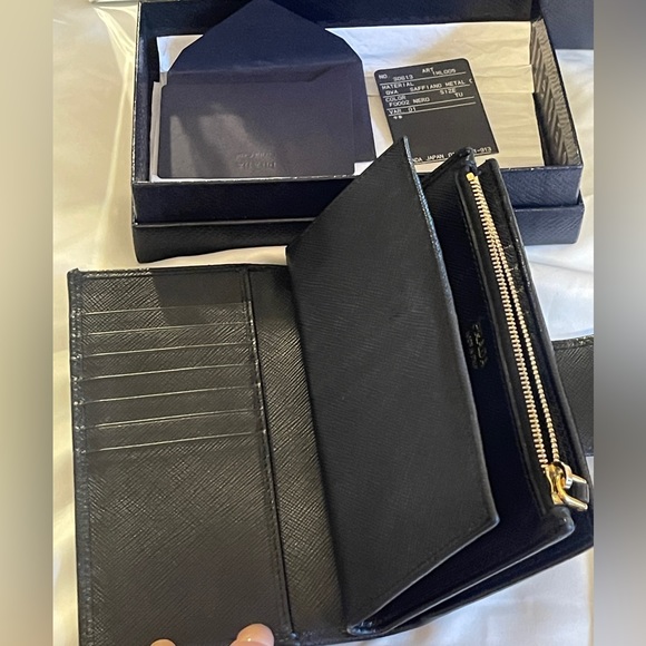 🔥NEW🔥 Prada Wallet - Picture 6 of 11